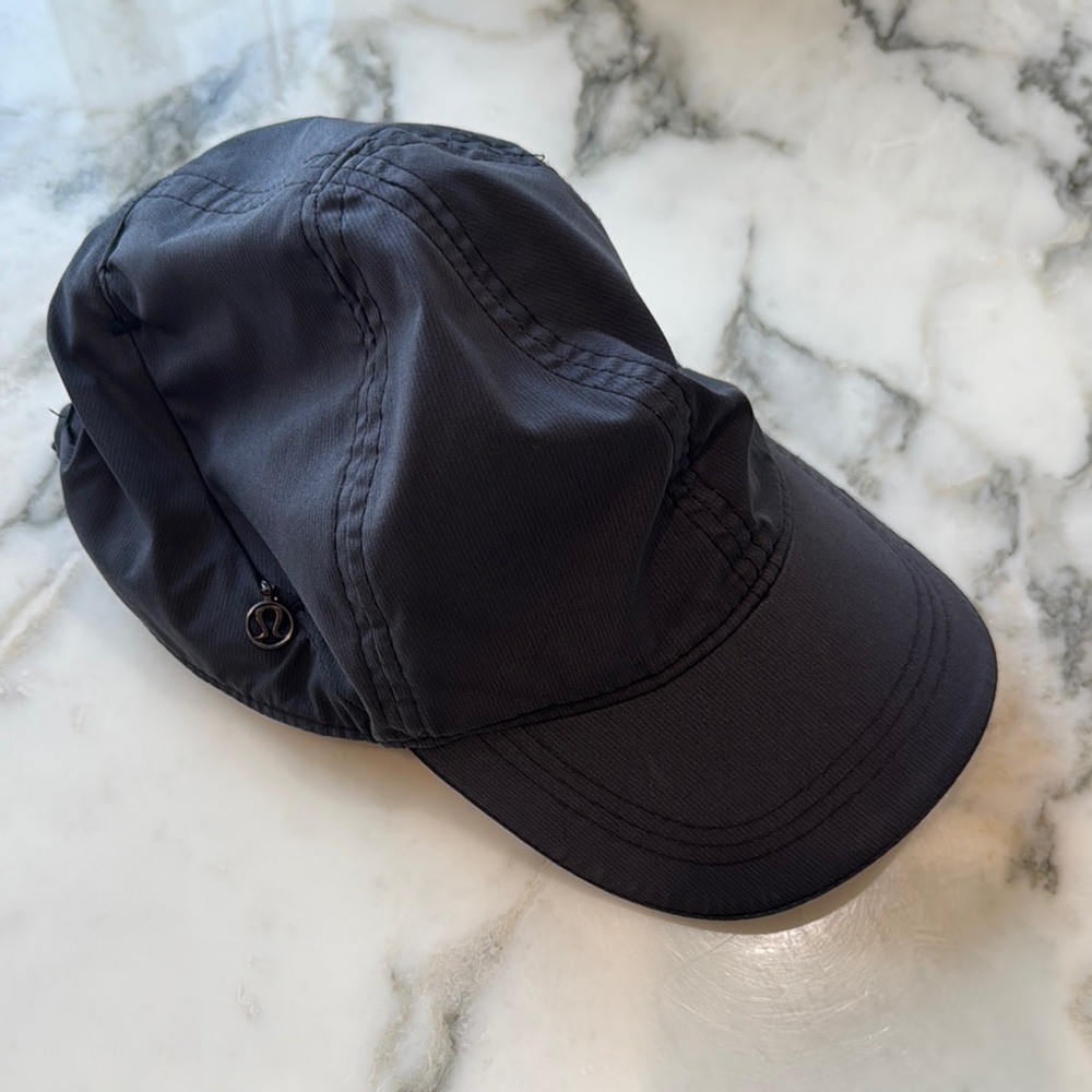 Lululemon Black Cap